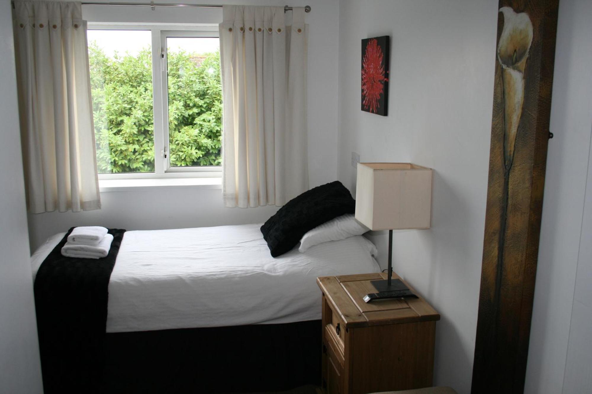 The Leaking Well Bed & Breakfast Dunhampton Екстериор снимка